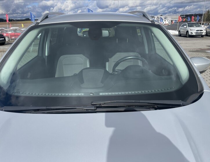 Ford Kuga SUV / Terénní 1,5 l 110 kw