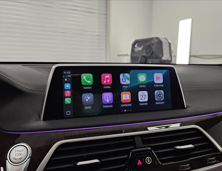 BMW Řada 7 Sedan / Limuzína 3,0 l 195 kw