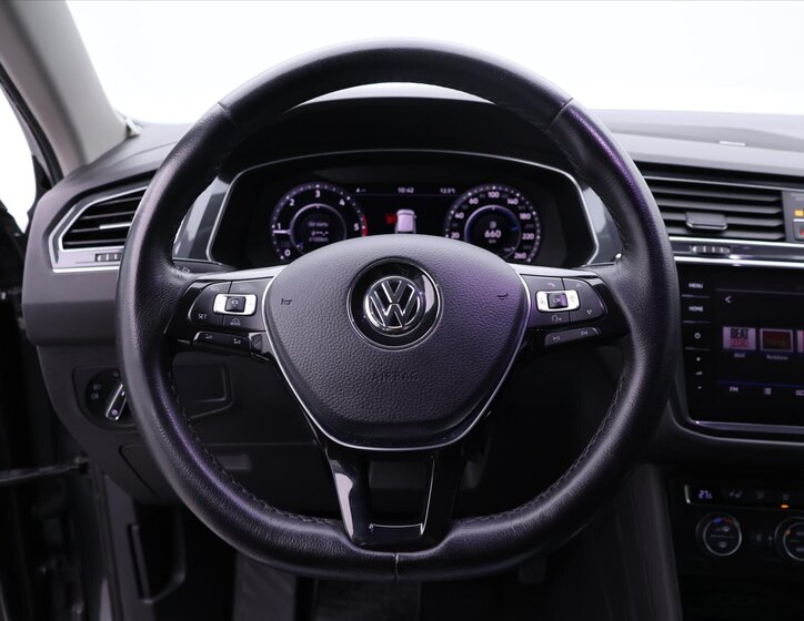 Volkswagen Tiguan SUV / Terénní 2,0 l 176 kw