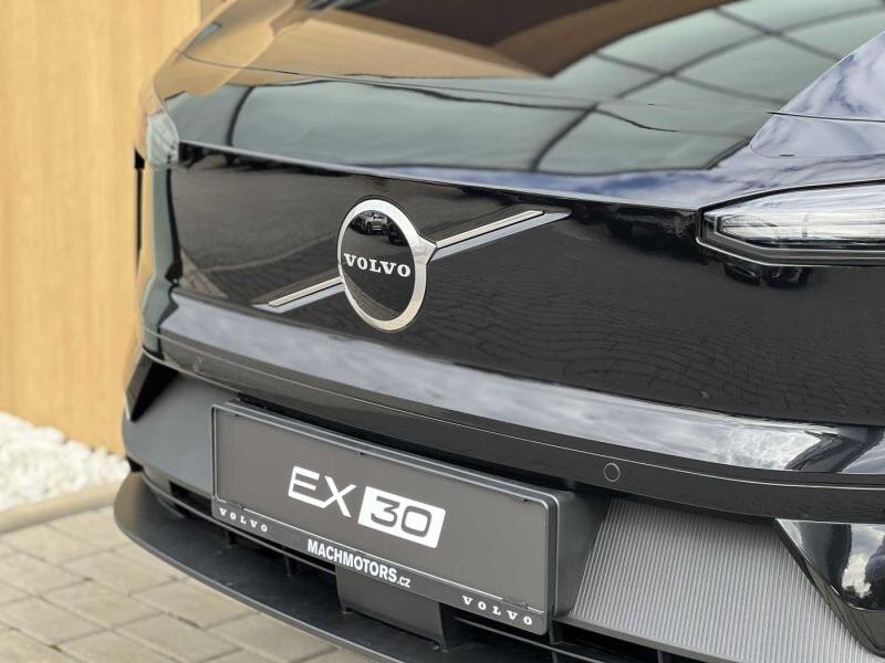 Volvo EX30 SUV 0,0 200 kw