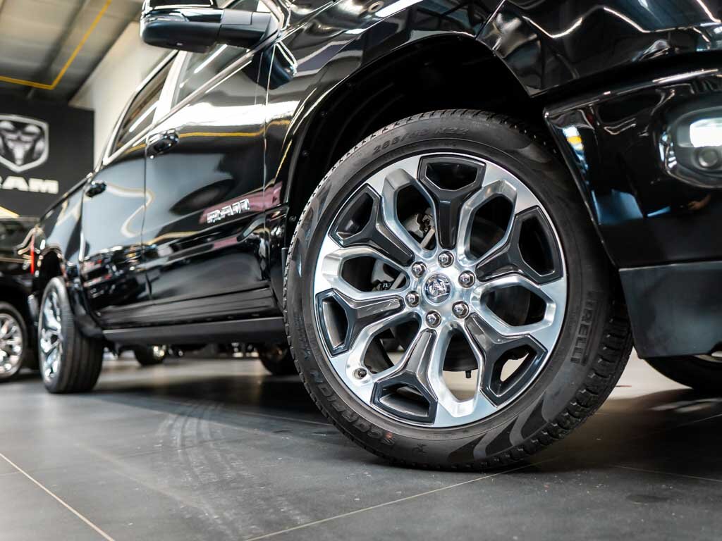 Dodge RAM Pick-up 5,7 l 291 kw