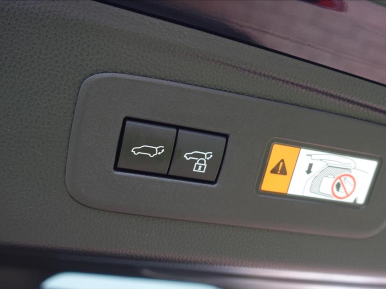 Toyota Land Cruiser 15