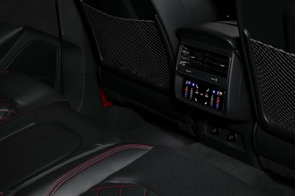 Audi SQ8 SUV 4,0 l 373 kw