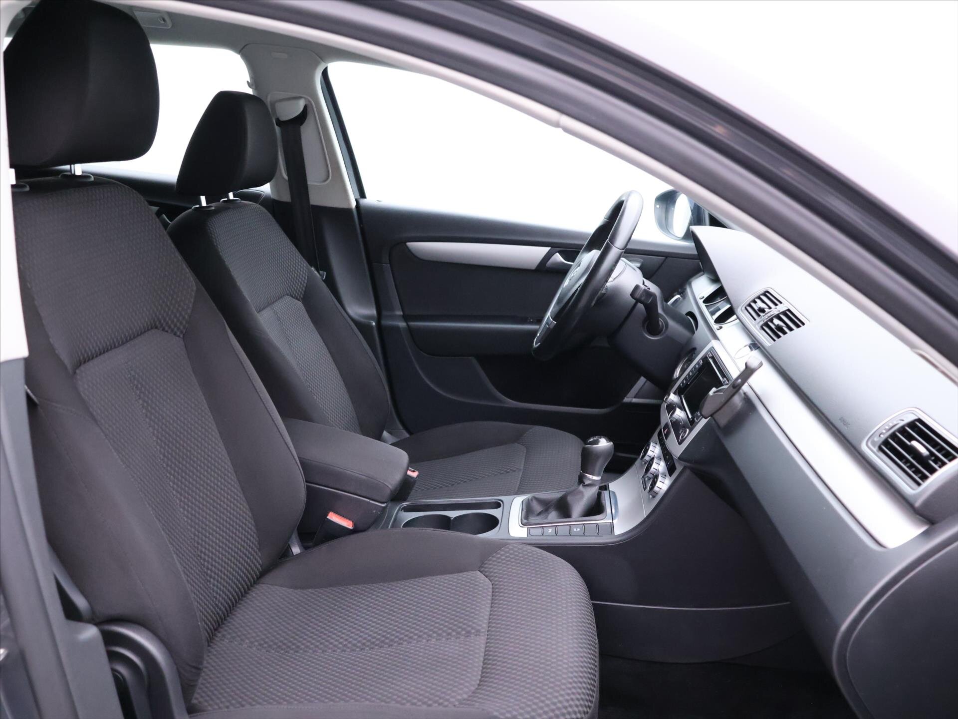 Volkswagen Passat Kombi 2,0 l 103 kw