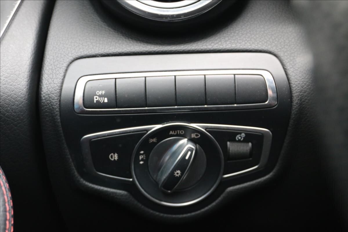 Mercedes-Benz GLC SUV / Terénní 3,0 l 270 kw