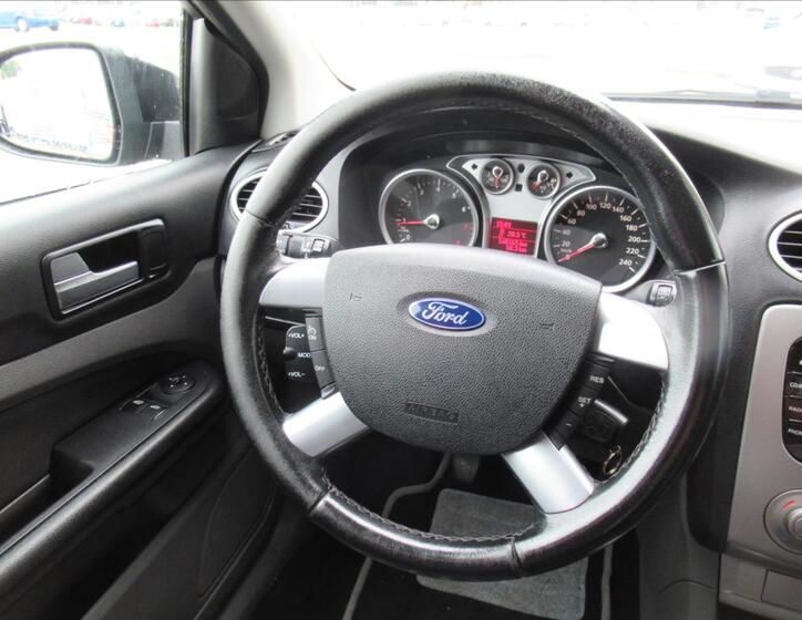 Ford Focus 11