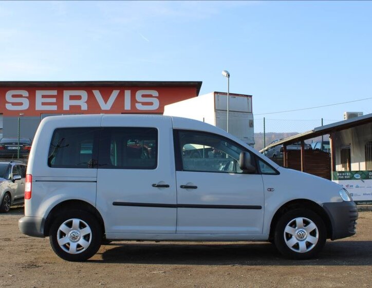 Volkswagen Caddy Skříň 2,0 l 51 kw