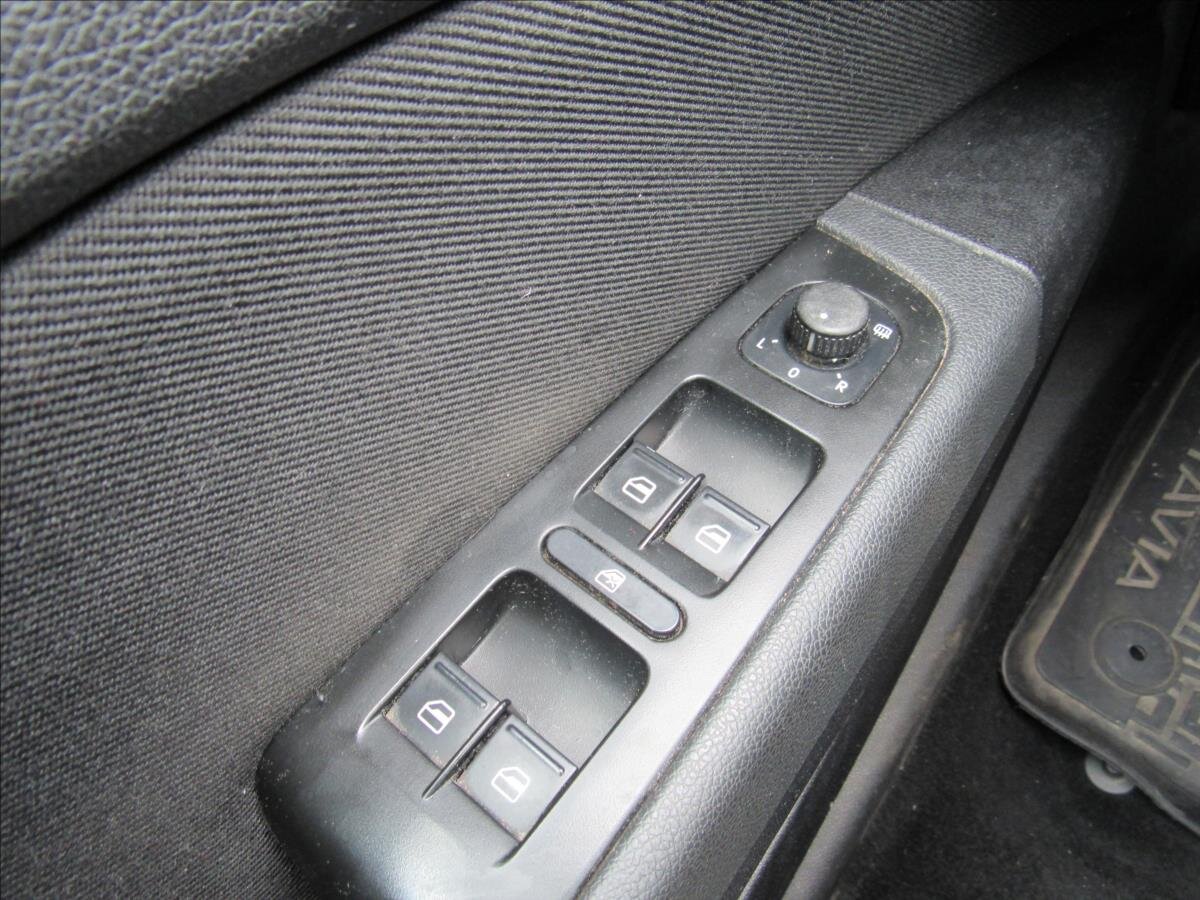 Škoda Superb Kombi 1,9 l 77 kw