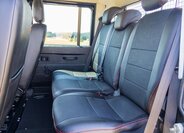 Land Rover Defender 13