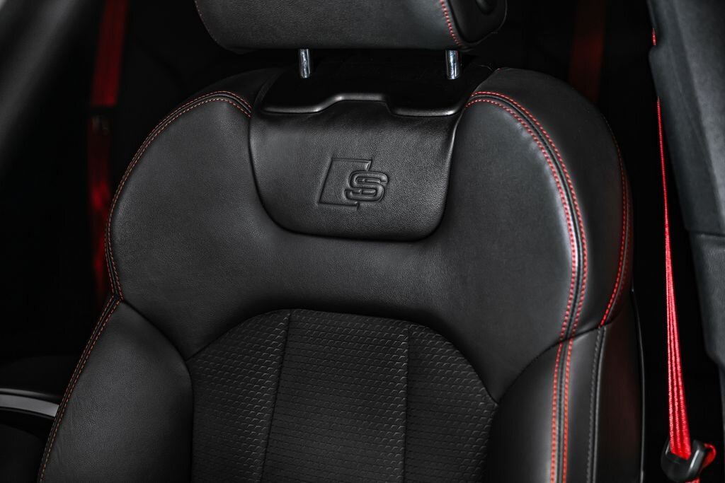 Audi Q8 SUV / Terénní 3,0 l 210 kw