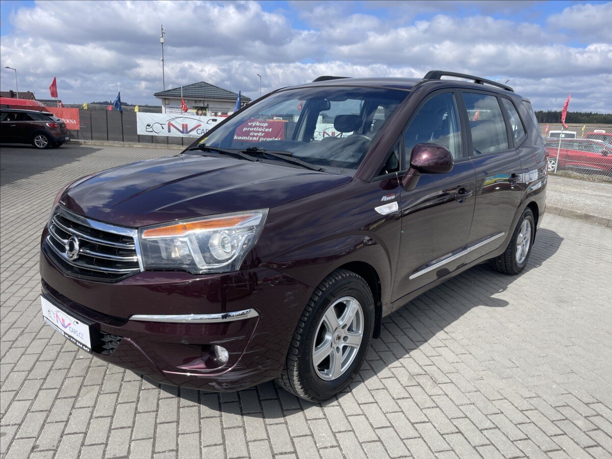 SsangYong Rodius SUV / Terénní 2,0 l 114 kw