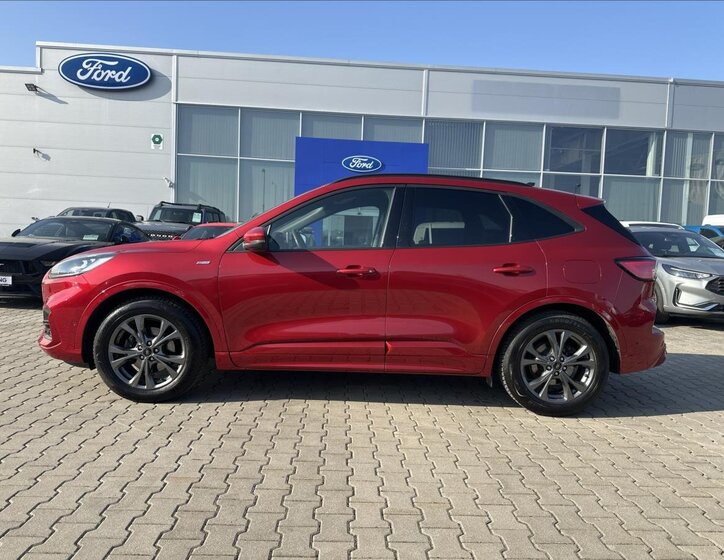 Ford Kuga SUV / Terénní 1,5 l 110 kw