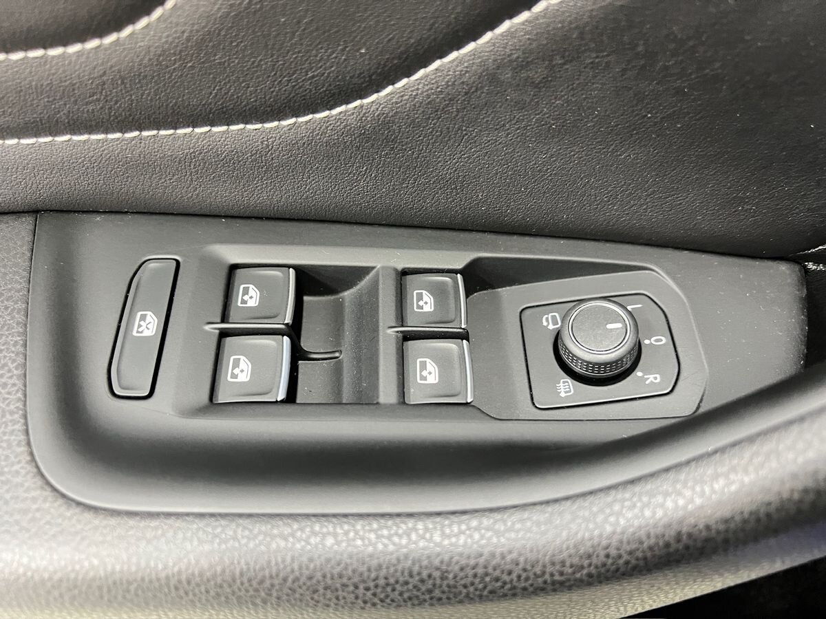 Volkswagen Arteon Liftback 2,0 l 206 kw