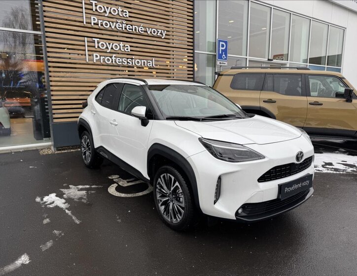 Toyota Yaris Cross SUV 1,5 l 68 kw