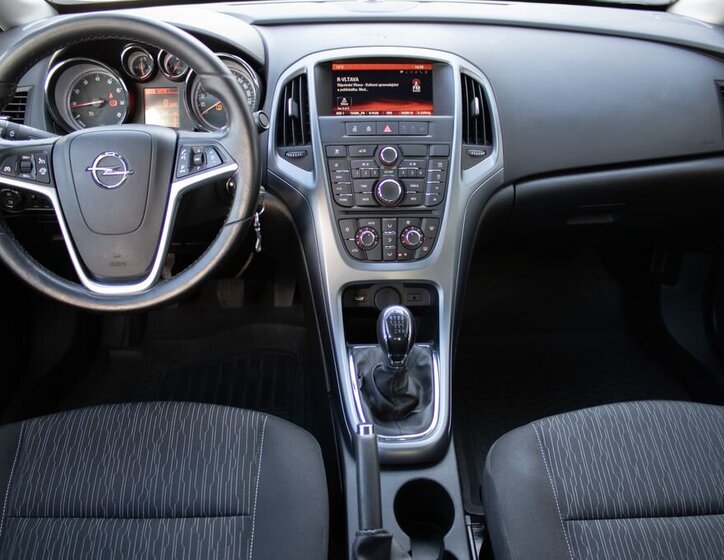 Opel Astra Sedan / Limuzína 1,4 l 103 kw