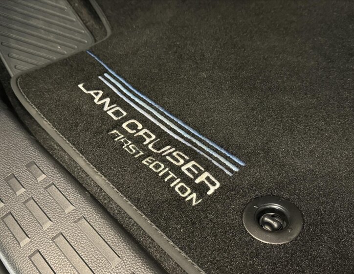 Toyota Land Cruiser SUV 2,8 l 151 kw