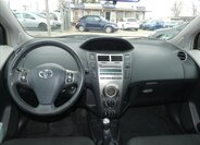 Toyota Yaris 7