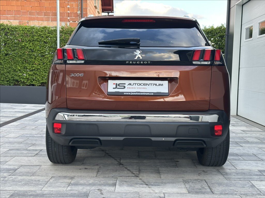 Peugeot 3008 SUV / Terénní 1,2 l 96 kw