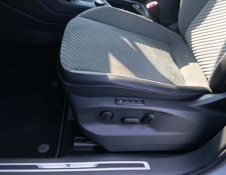 Seat Tarraco SUV / Terénní 2,0 l 110 kw