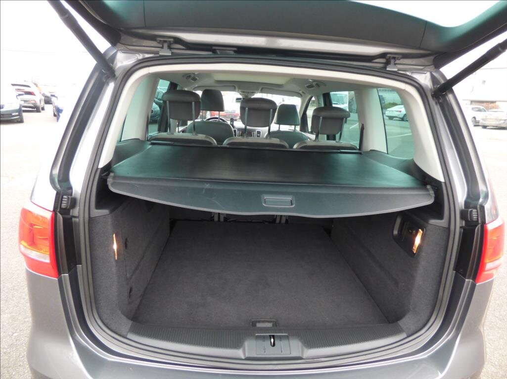 Volkswagen Sharan Kombi 2,0 l 125 kw