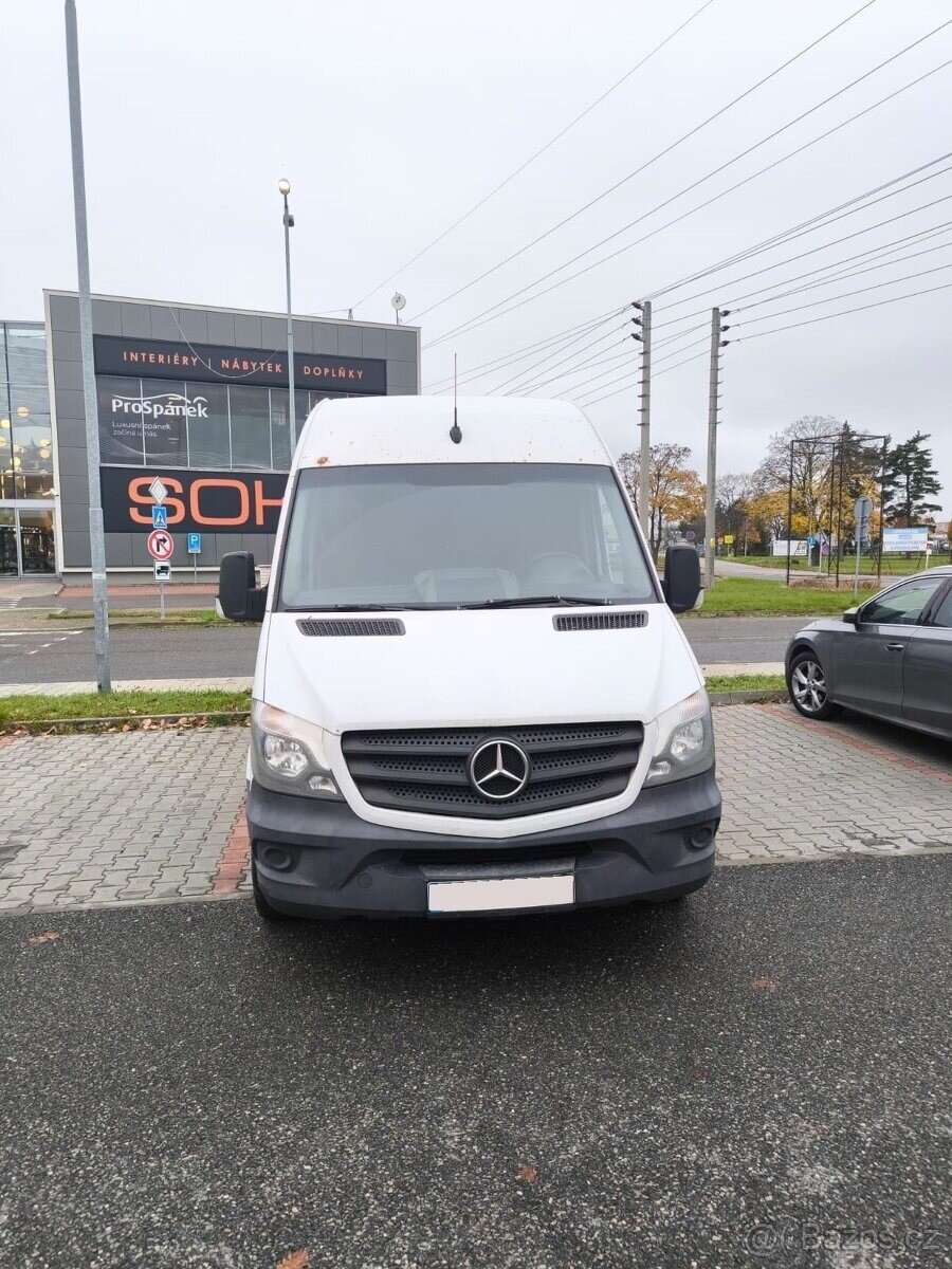 Mercedes-Benz Sprinter