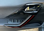 Peugeot 208 Hatchback 1,2 l 81 kw