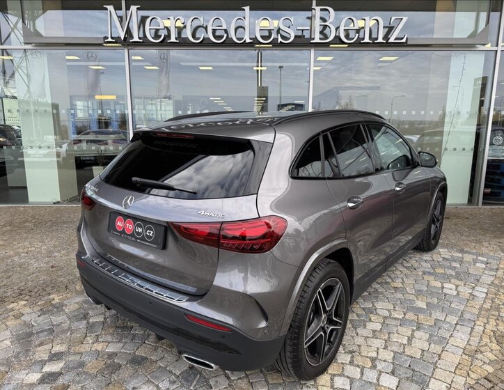 Mercedes-Benz GLA SUV 2,0 l 110 kw