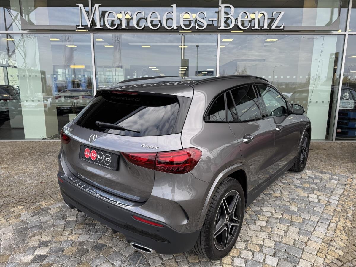 Mercedes-Benz GLA SUV 2,0 l 110 kw