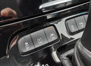 Opel Grandland X SUV 1,6 l 133 kw