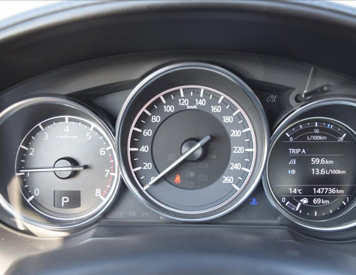 Mazda 6 Sedan / Limuzína 2,5 l 141 kw