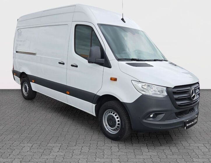 Mercedes-Benz Sprinter 7
