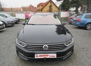 Volkswagen Passat 1