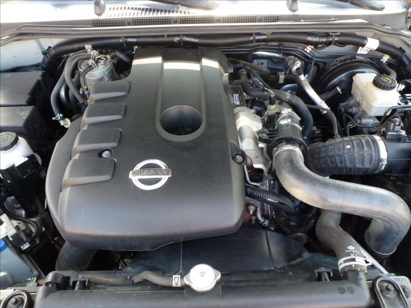 Nissan Pathfinder 30