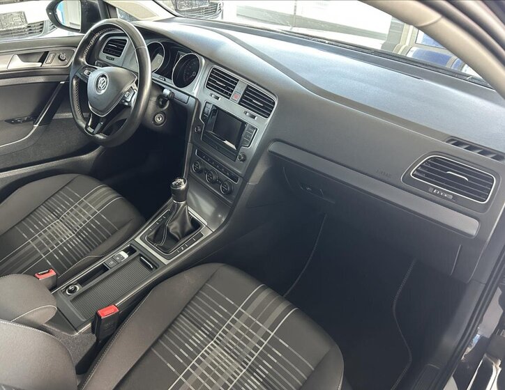 Volkswagen Golf Hatchback 1,2 l 81 kw