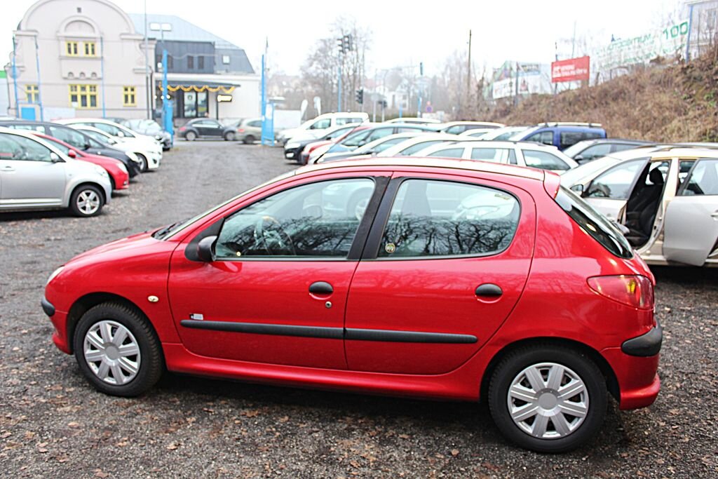Peugeot 206
