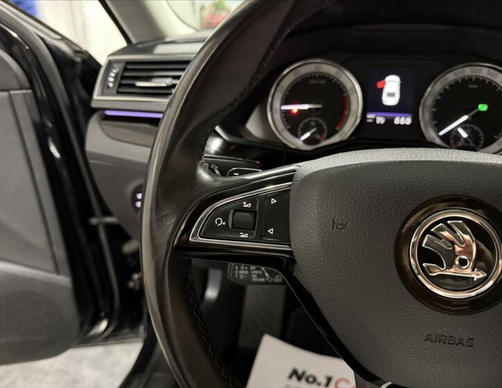 Škoda Superb Sedan / Limuzína 2,0 l 206 kw