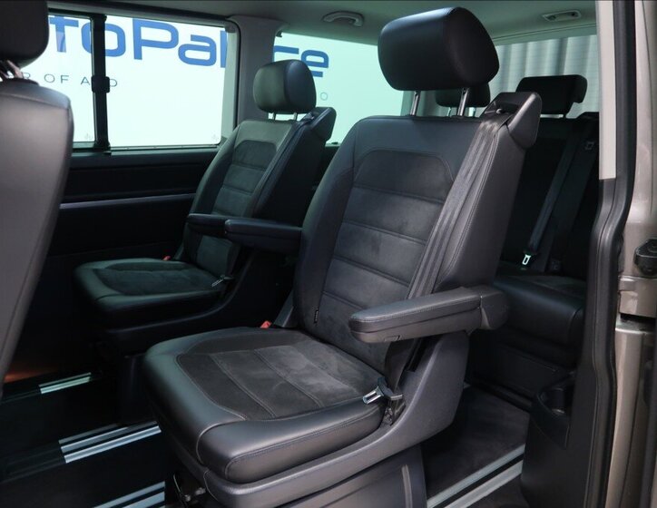 Volkswagen Multivan VAN / Minibus 2,0 l 150 kw