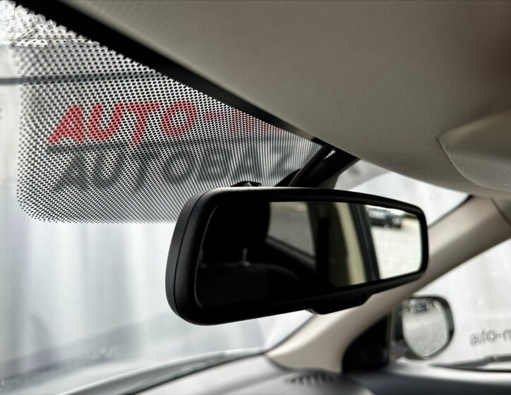 Mitsubishi Outlander Kombi 2,0 l 110 kw