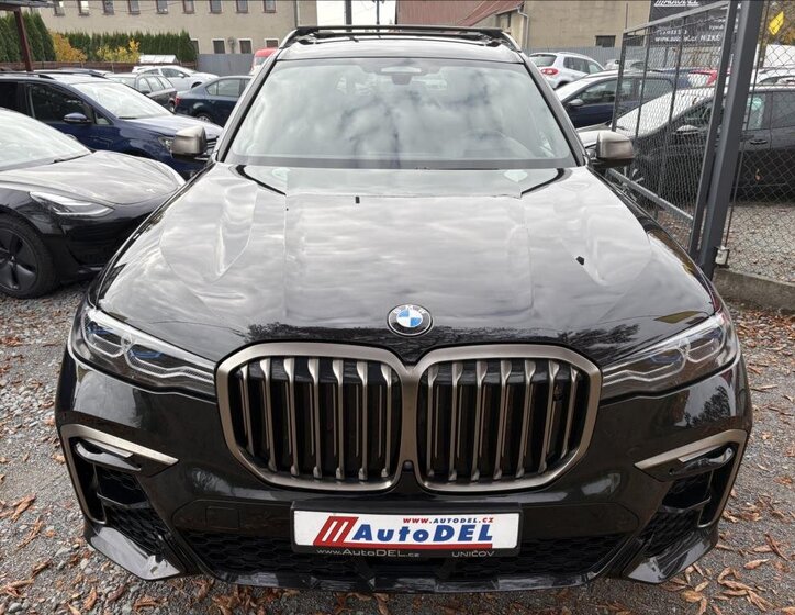 BMW X7 SUV 3,0 l 294 kw