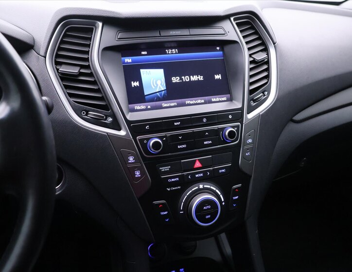 Hyundai Santa Fe SUV / Terénní 2,2 l 147 kw