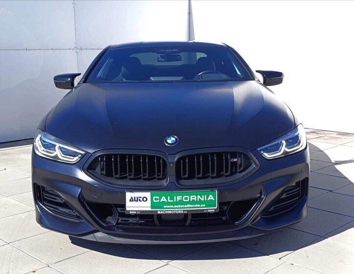 BMW Řada 8 Kupé 4,4 l 390 kw