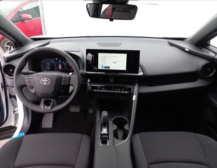 Toyota C-HR CUV 1,8 l 0