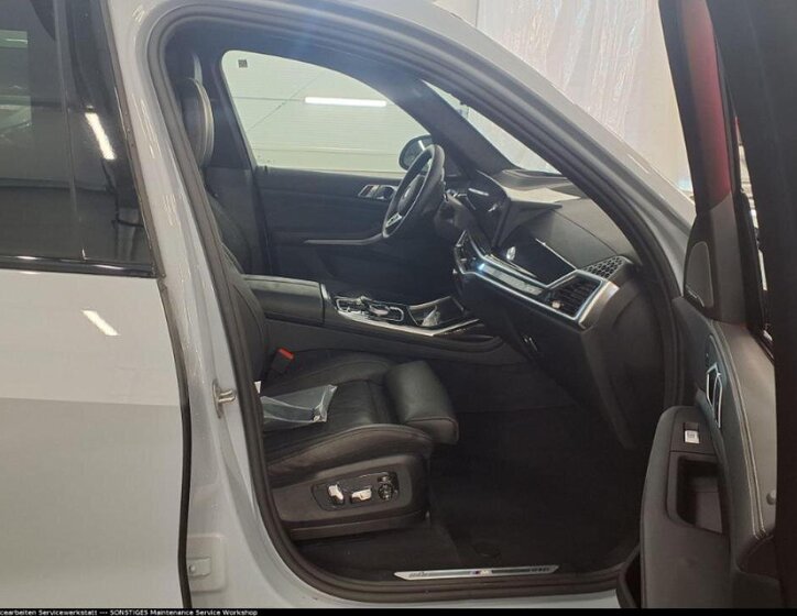 BMW X7 SUV / Terénní 3,0 l 259 kw