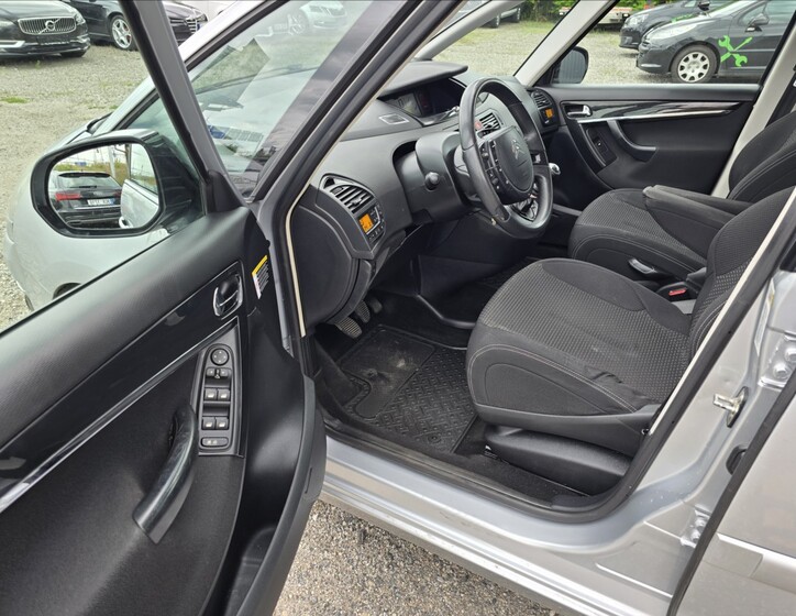 Citroën C4 Picasso 8