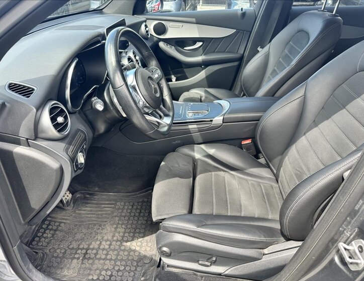 Mercedes-Benz GLC 10