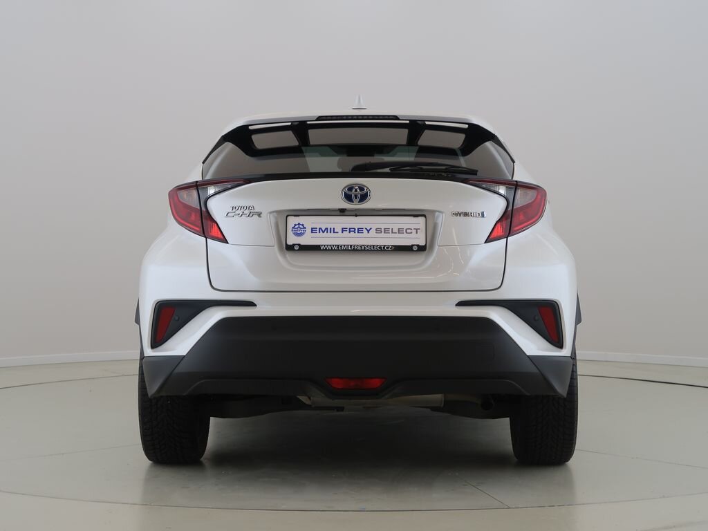 Toyota C-HR SUV / Terénní 1,8 l 72 kw