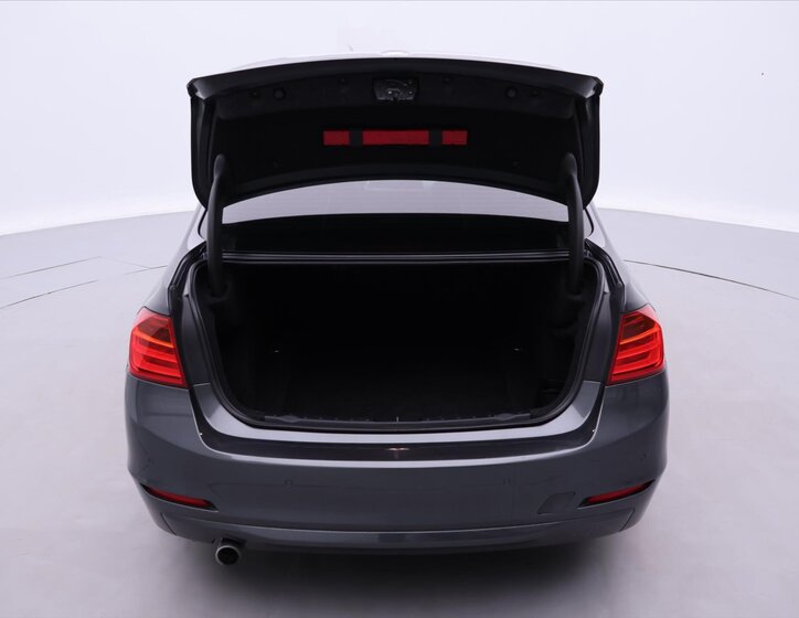 BMW Řada 3 Sedan 2,0 l 120 kw