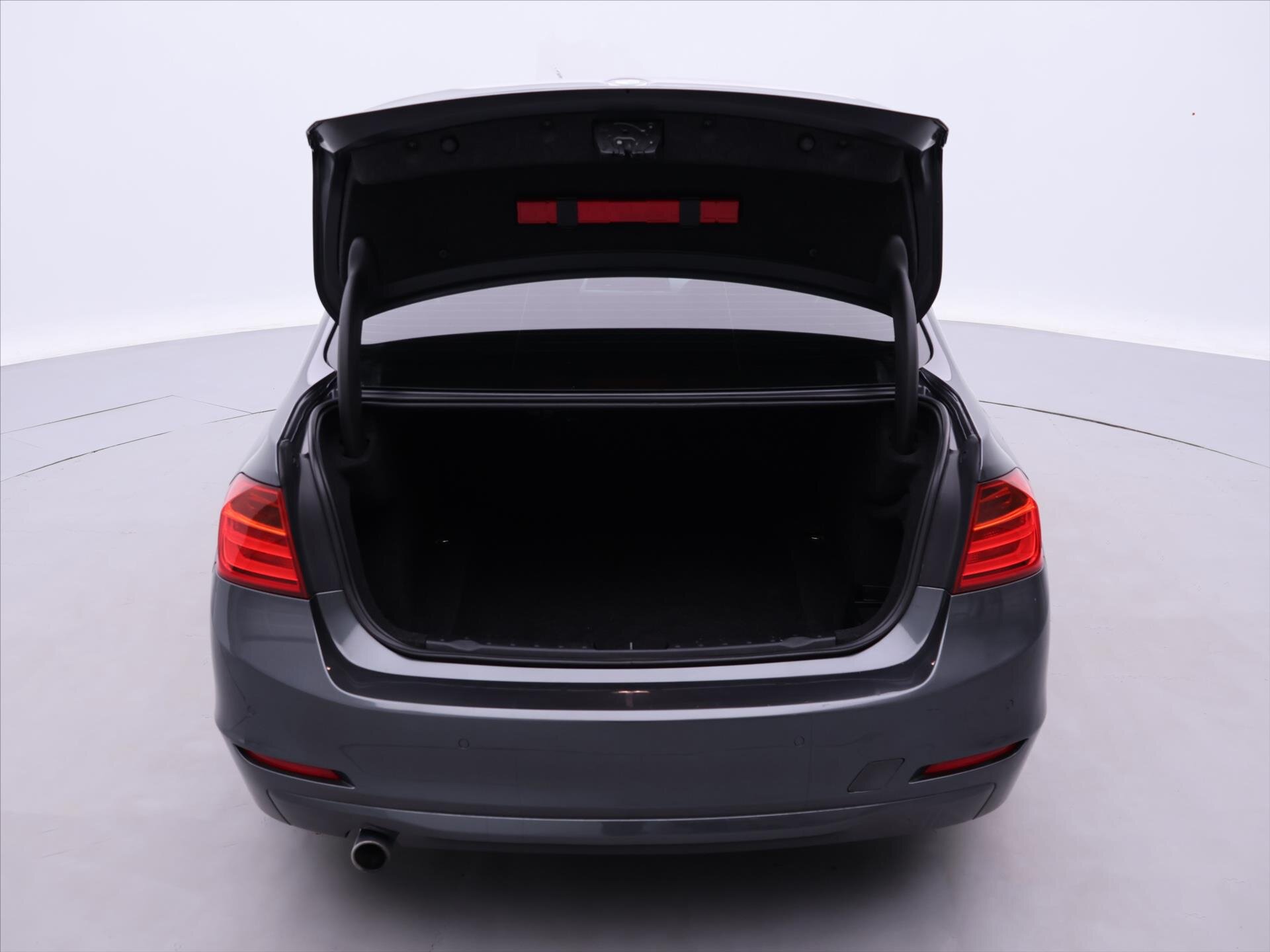 BMW Řada 3 Sedan 2,0 l 120 kw