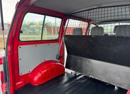 Toyota Hi-Ace Skříň 2,4 l 55 kw