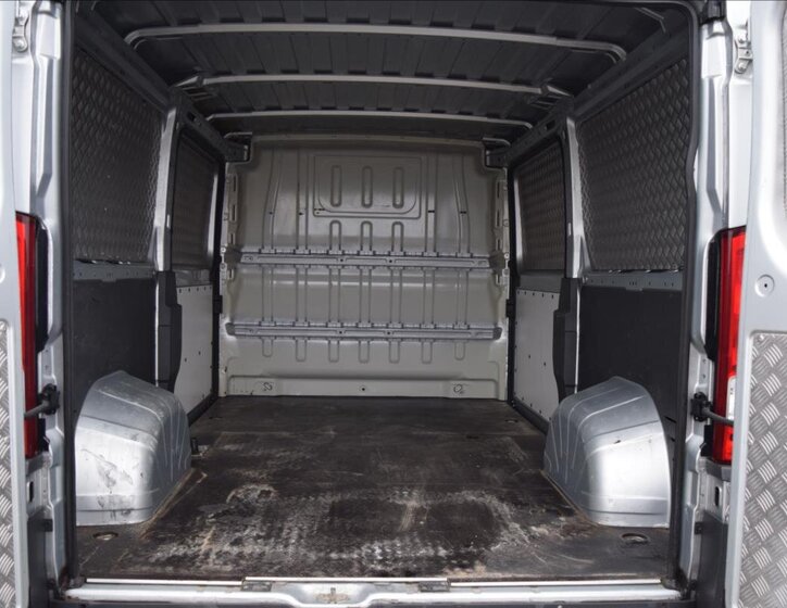 Fiat Ducato Skříň 2,3 l 109 kw